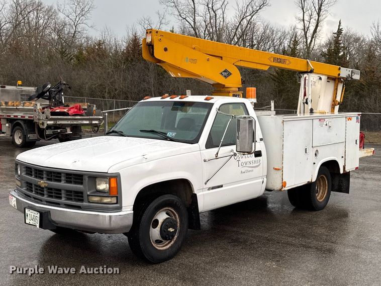 1997 Chevrolet C3500 bucket truck - EQ5004