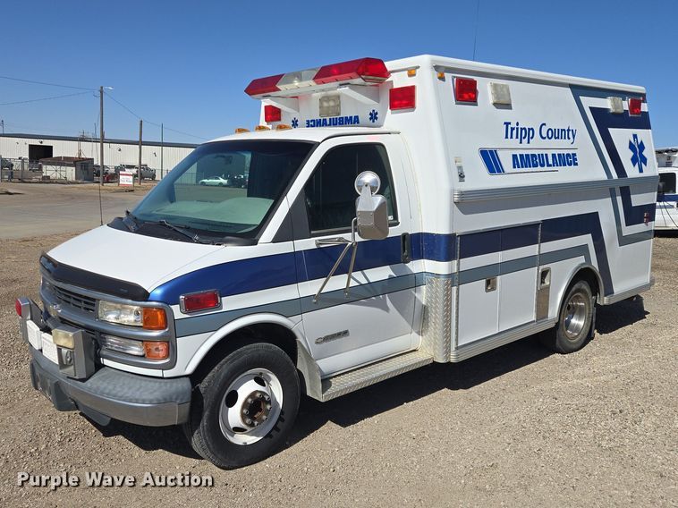 1997 Chevrolet Lifeline Express 3500 ambulance - ES2999