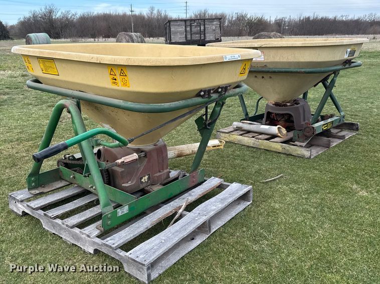 1999 Vicon 894613 spreader - ET1750