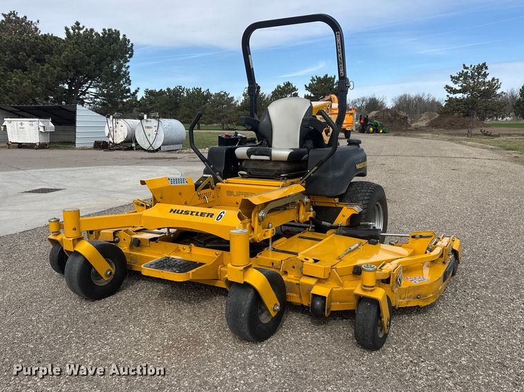 2018 Hustler Super 104 ZTR lawn mower - ET1761