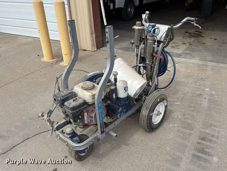 Graco Line Lazer 130HS paint striper - ET1779