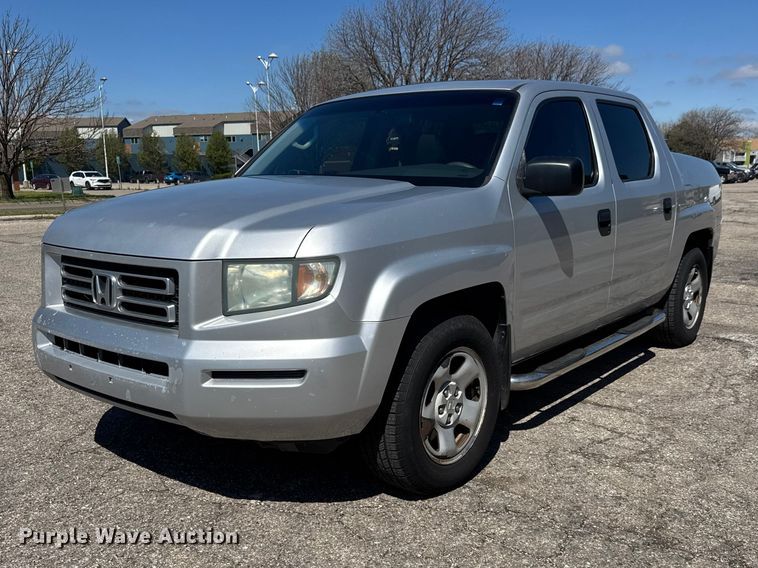 2007 Honda Ridgeline Ext. Cab pickup truck - ET1878