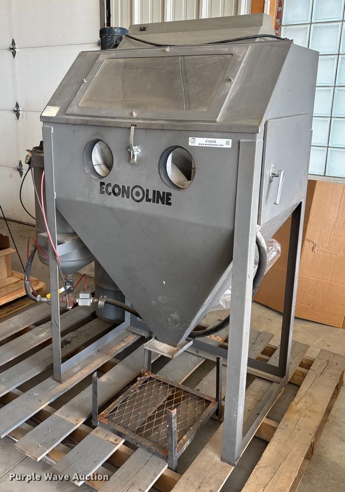 Econoline blast cabinet - EV2046