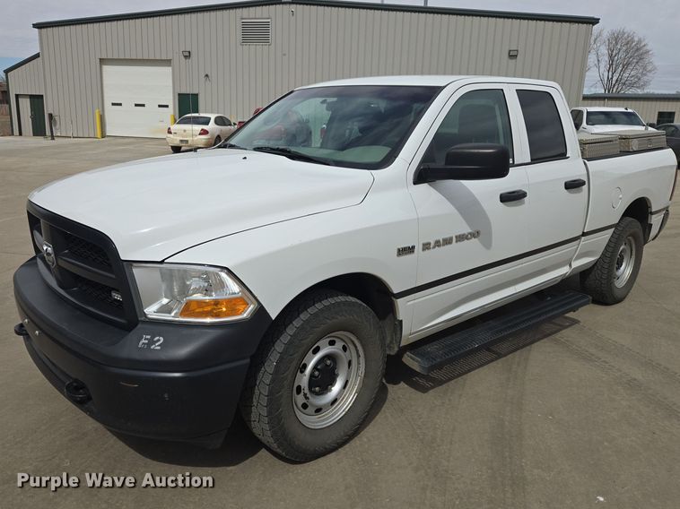 2012 Dodge Ram 1500 Ext. Cab pickup truck - EV5717