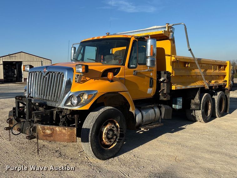 2009 International 7500 dump truck - FB3296