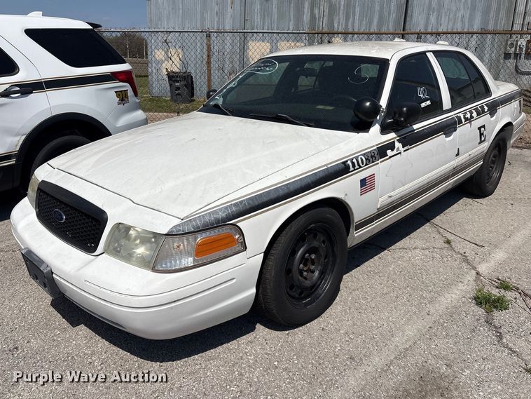 2011 Ford Crown Victoria Police Interceptor  - FB8654