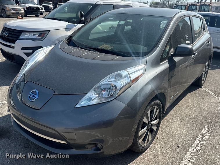 2017 Nissan Leaf  - FB8665
