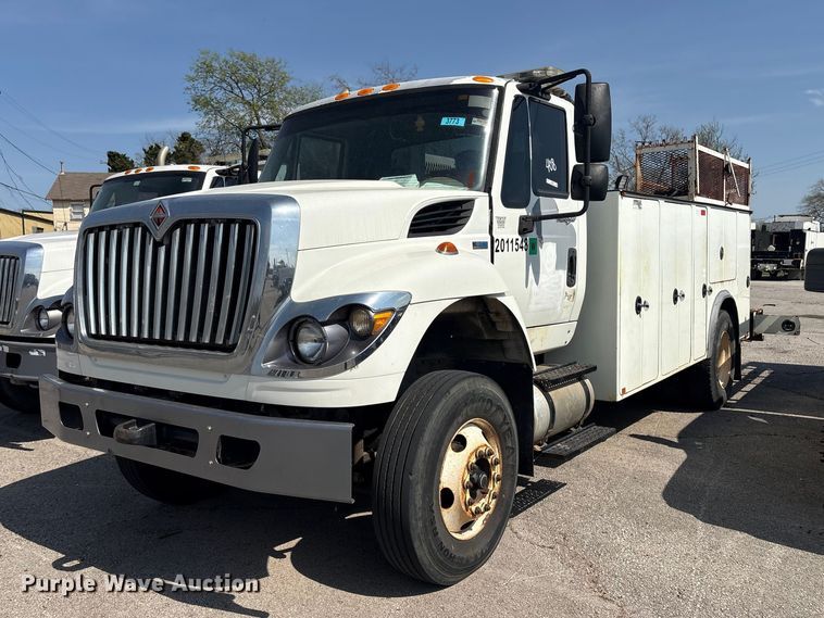 2011 International WorkStar 7400 utility / service truck - FB8669