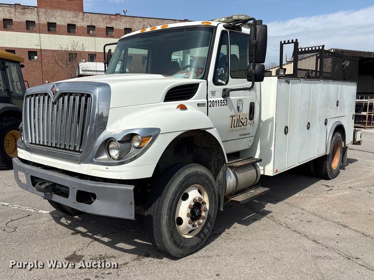 2011 International WorkStar 7400 utility / service truck - FB8676