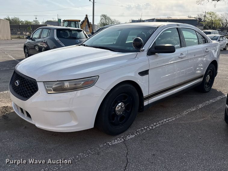 2014 Ford Taurus Police Interceptor  - FB8677