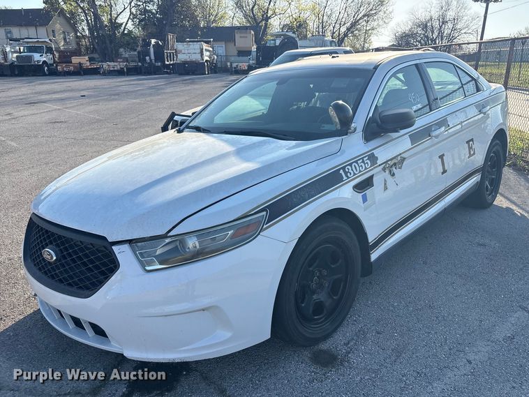 2013 Ford Taurus Police Interceptor  - FB8683