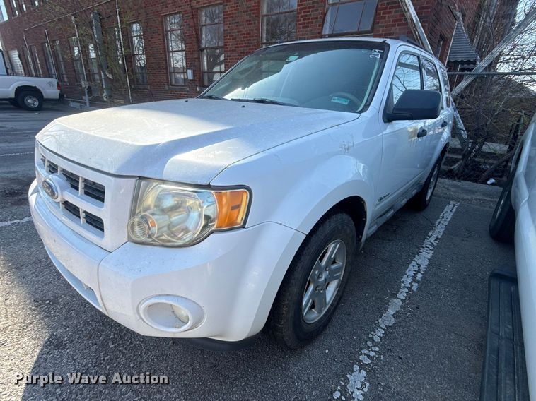 2009 Ford Escape SUV - FB8684