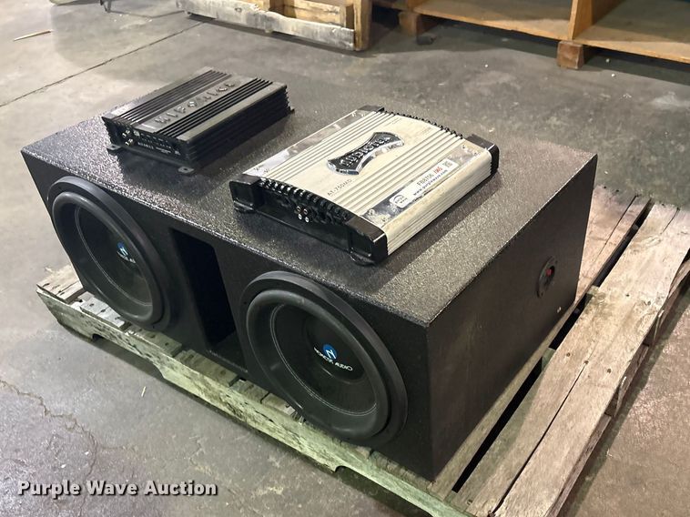 (2) amplifiers - FB8706