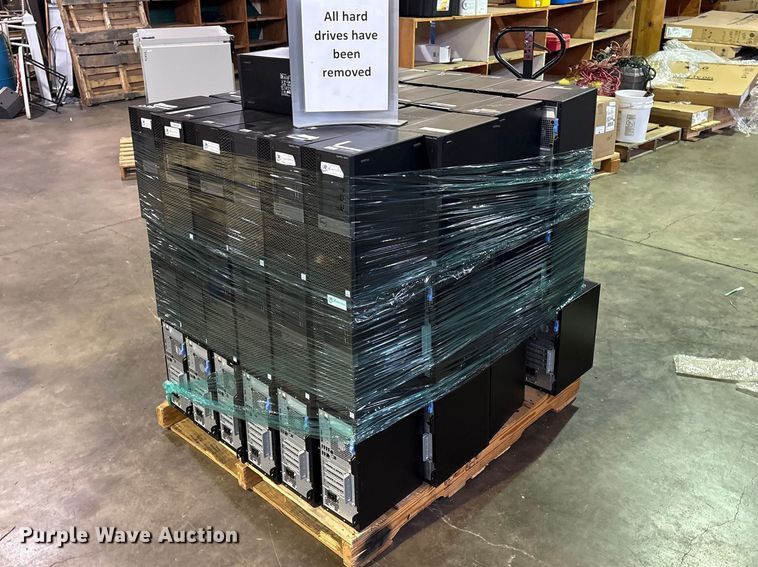 Approximately 72 Dell OptiPlex CPUs - FB8711