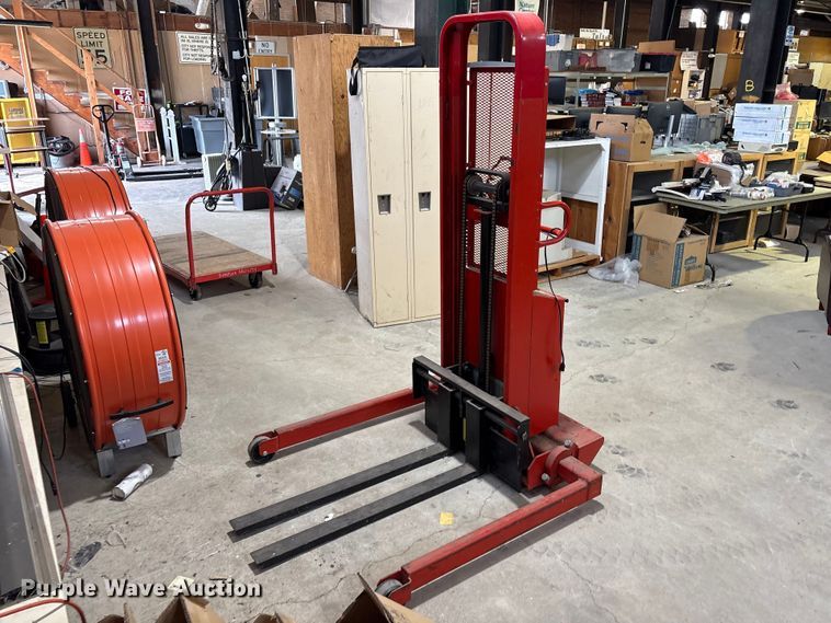 Wesco PASFL-76-42-3550S pallet stacker - FB8729