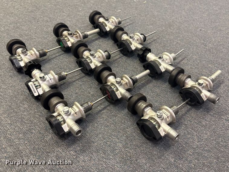 (11) Survivair 920312/920322 high pressure composite SCBA tank valves - FB8740