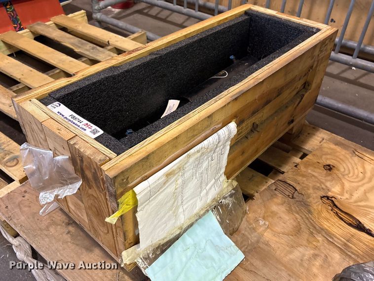 (2) Mac's hydraulic cylinders - FB8744