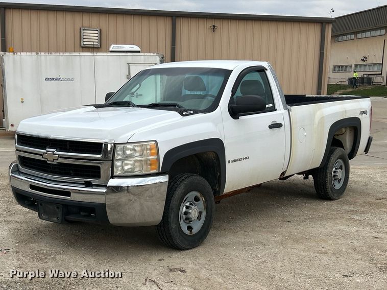 2007 Chevrolet Silverado 2500HD pickup truck - FC5234