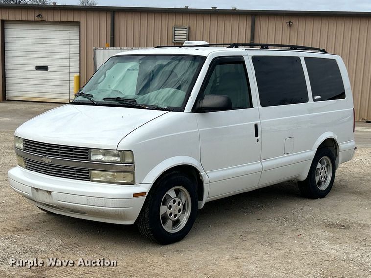2003 Chevrolet Astro  van - FC5246