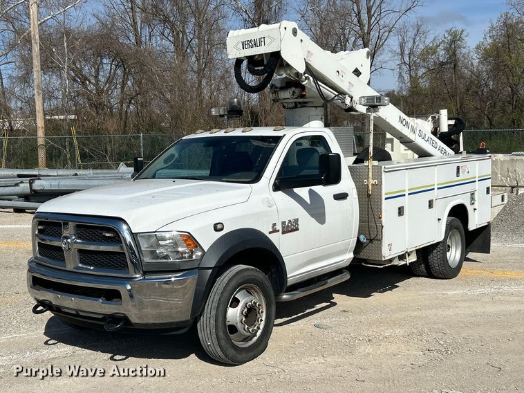 2013 RAM 5500  bucket truck - FC5265