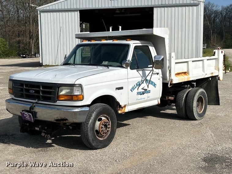 1996 Ford F450 dump truck - FC5301