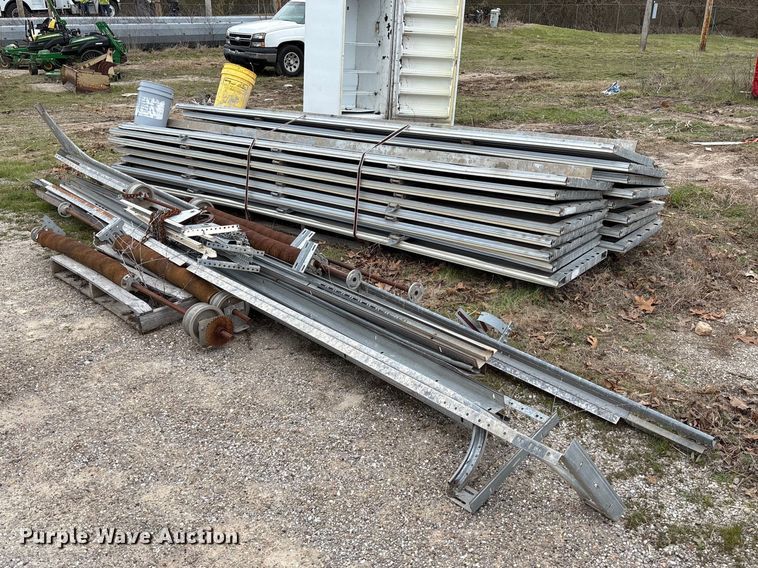 (2) garage doors - FC5537