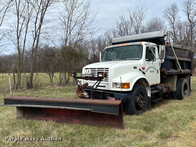 2002 International 4700 dump truck - FC5538