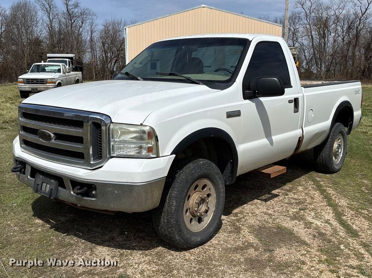 2005 Ford F250 Super Duty pickup truck - FC5539
