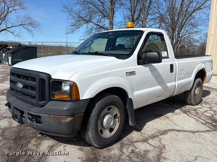 2007 Ford F250 Super Duty pickup truck - FK1303