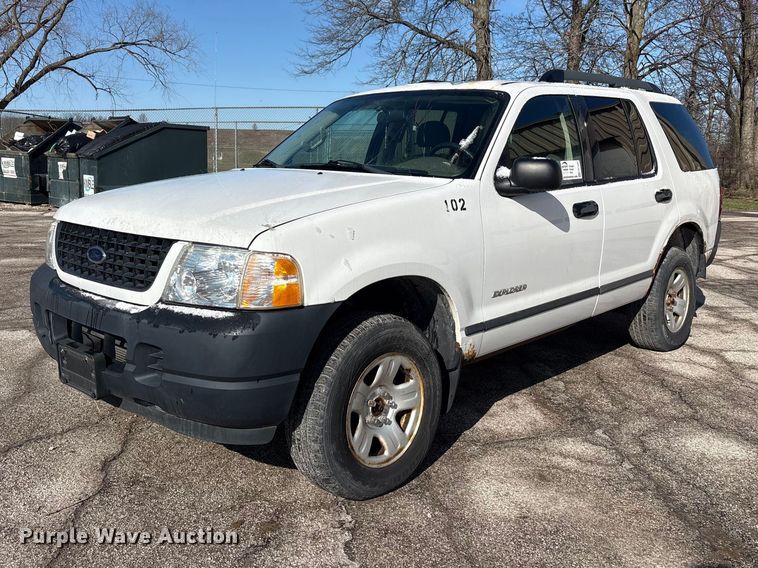 2005 Ford Explorer SUV - FK1304