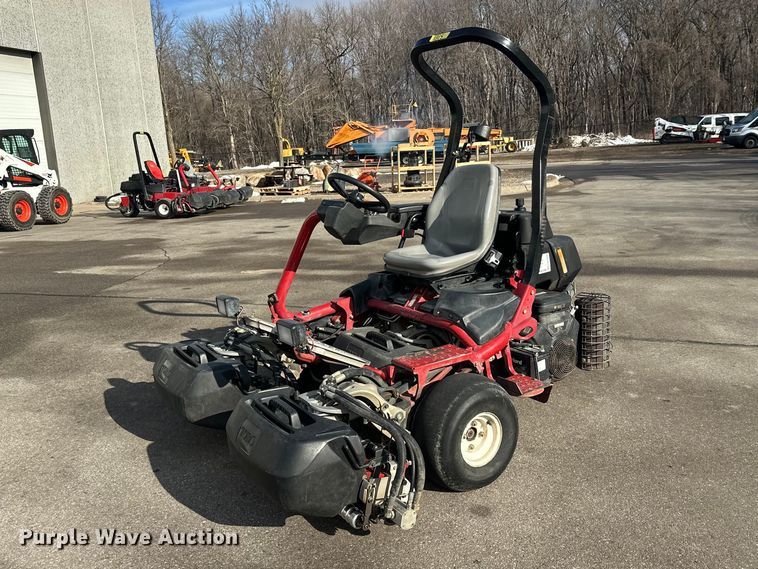2013 Toro Greensmaster 3300 Triflex reel mower - FK1826