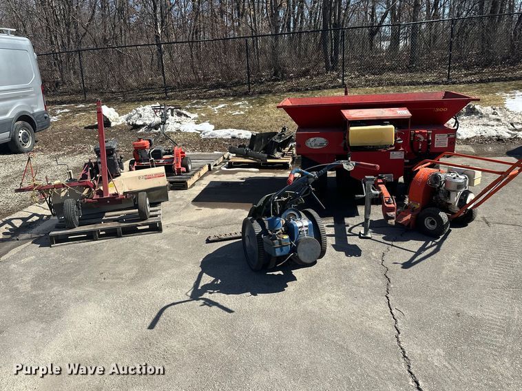 Lawn and garden equipment - FK1841