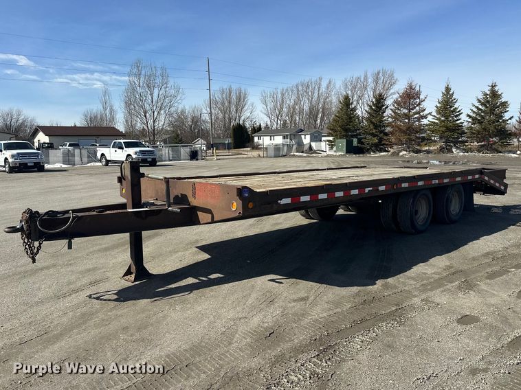 1992 Towmaster equipment trailer - FK1847
