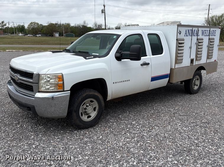 2009 Chevrolet Silverado 2500HD Ext. Cab animal control pickup truck - NK9065