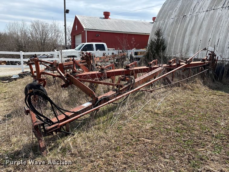 International Harvester seven bottom plow - EA4595