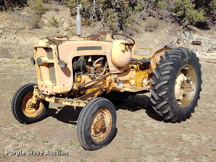 Minneapolis-Moline 445 tractor - ED0012