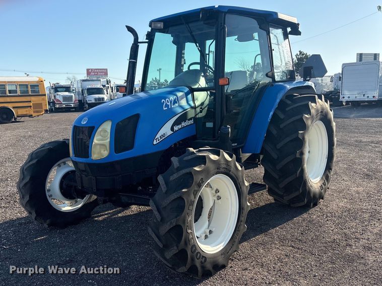 2005 New Holland TL100A MFWD tractor - EG8904