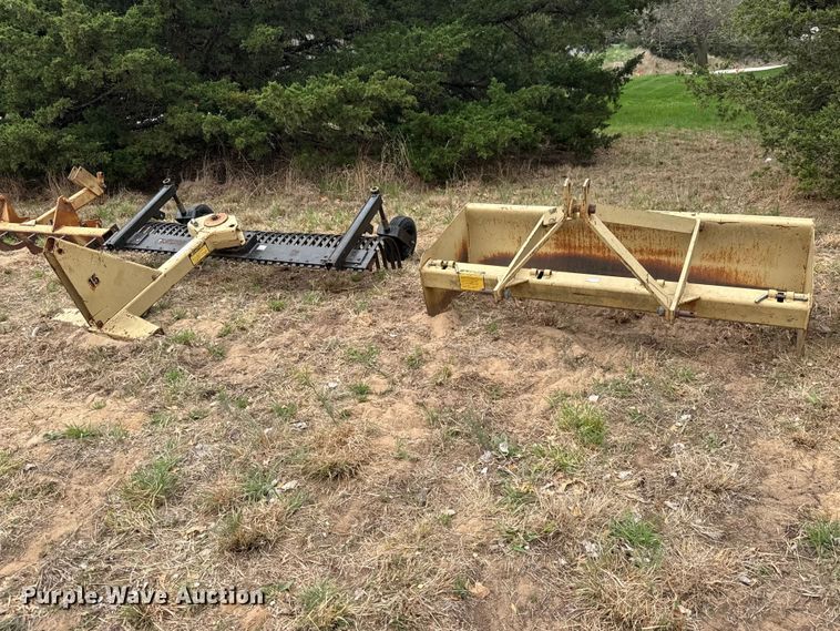 (2) three point attachments - ET1871