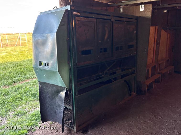 Delclayna The Deerhandler deer handler - EV2875