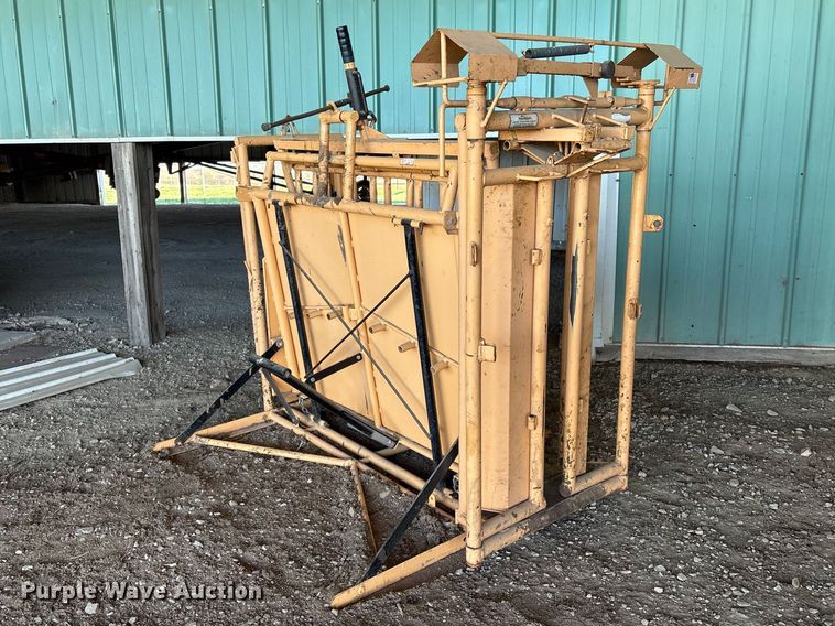 For-Most livestock chute - EV2877
