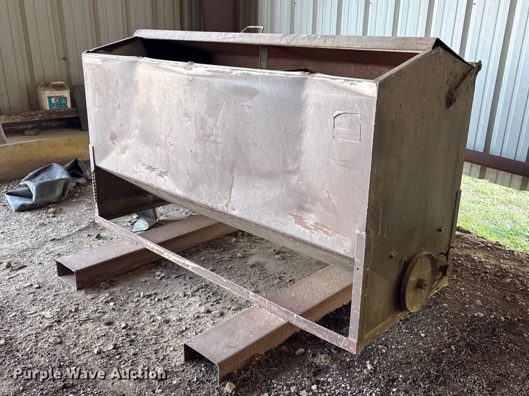Livestock feeder - EV2878