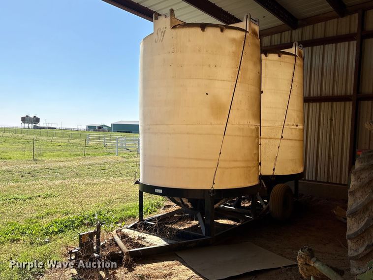 2018 Behnke nurse tank trailer - EV2879