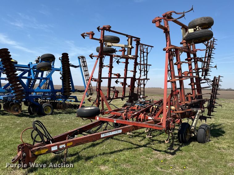 Kraus 4231 field cultivator - EV7646