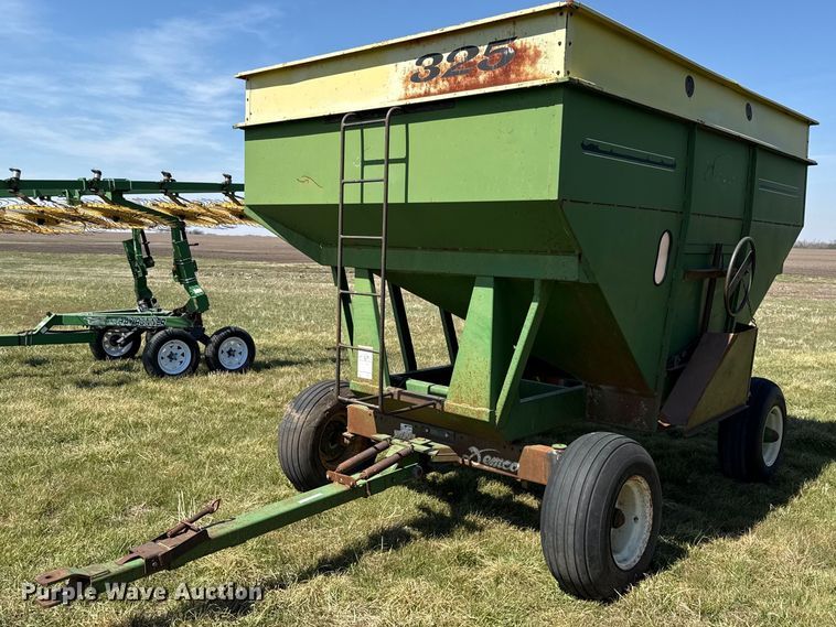 Demco 325  gravity wagon - EV7649