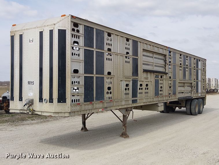 2003 Barrett livestock trailer - FH7040