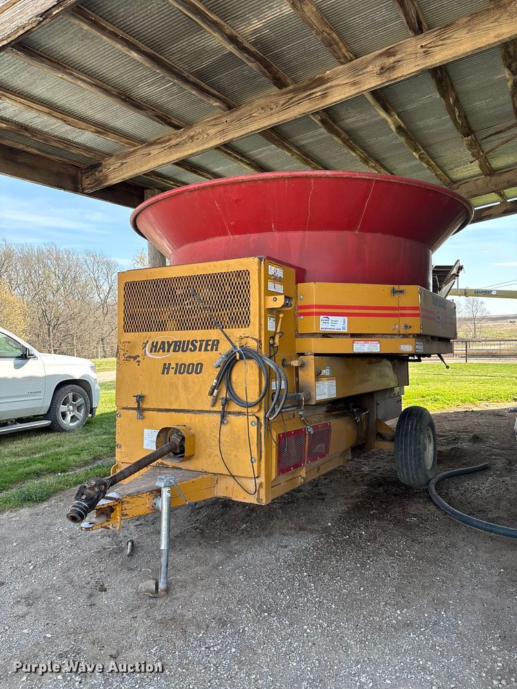 Hay Buster H1000 Big Bite bale processor - FI0852