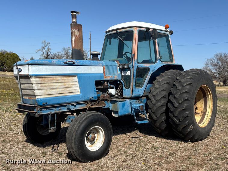 1985 Ford TW25 tractor - FI0931