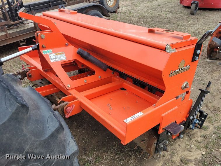 Grain Drill or Seeder For Sale In Iowa | Purple Wave Auction