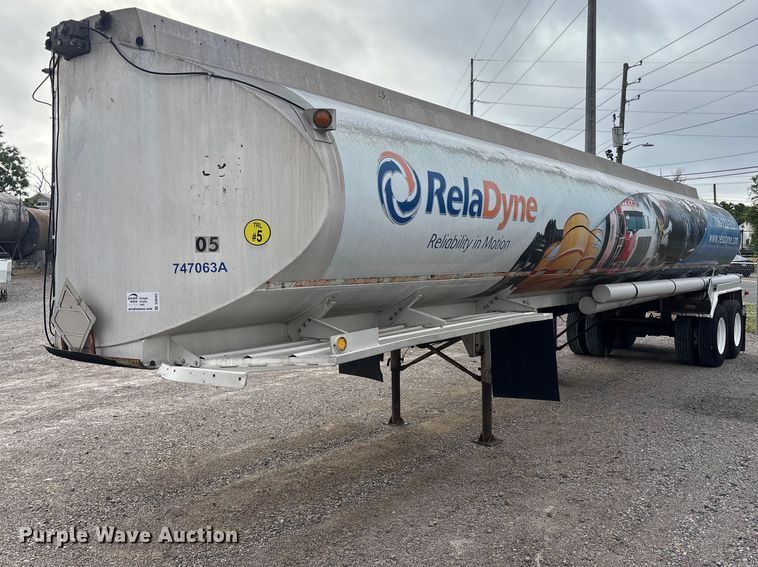 1974 Great Dane tank trailer - DU0453