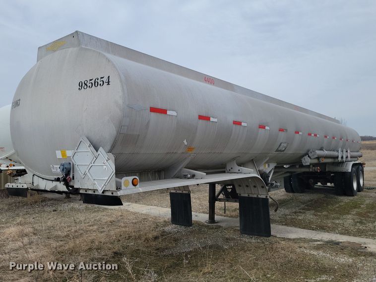 1998 Beall BAST-95-3-SB tank trailer - EE0905